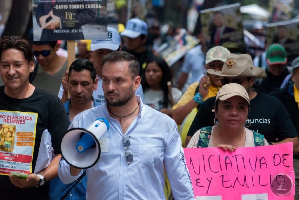 Enérgica protesta del abogado David Torres Cadena y organizaciones civiles contra denuncias falsas